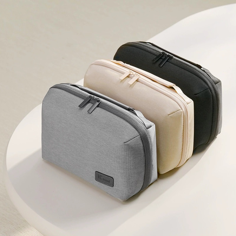قطعة واحدة من حقيبة السفر لتنظ - مراجعة Tech Accessories Organizer Pouch وسعره