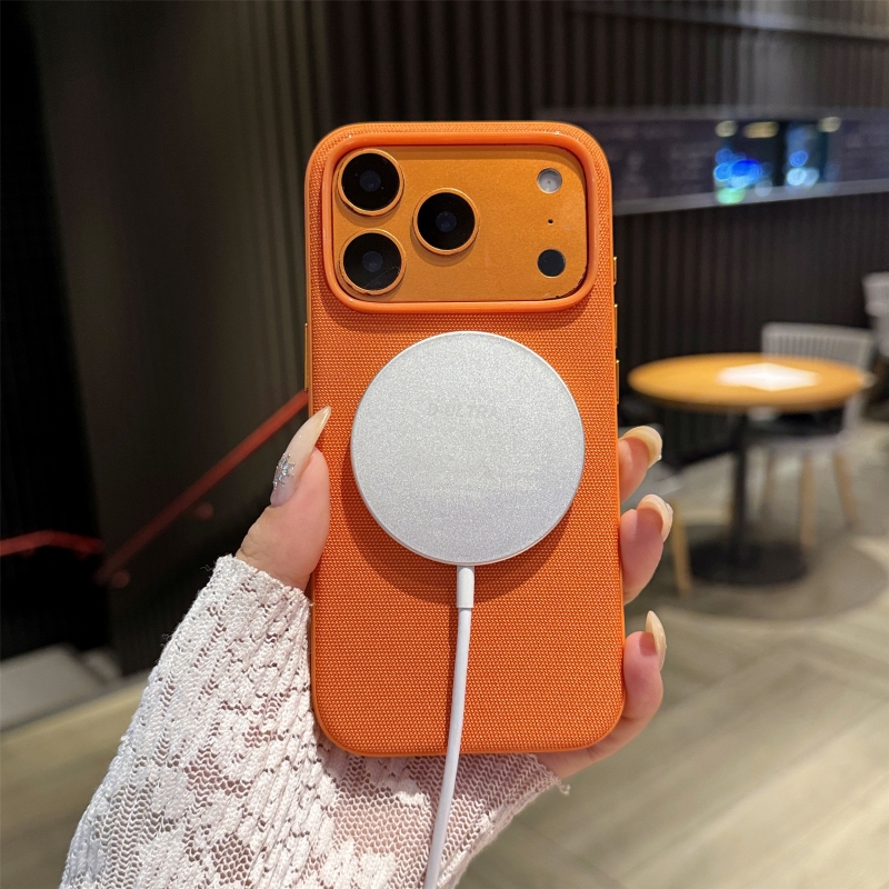 حافظة هاتف مغناطيسية من القماش - مراجعة Tech Accessories Hard Case وسعره