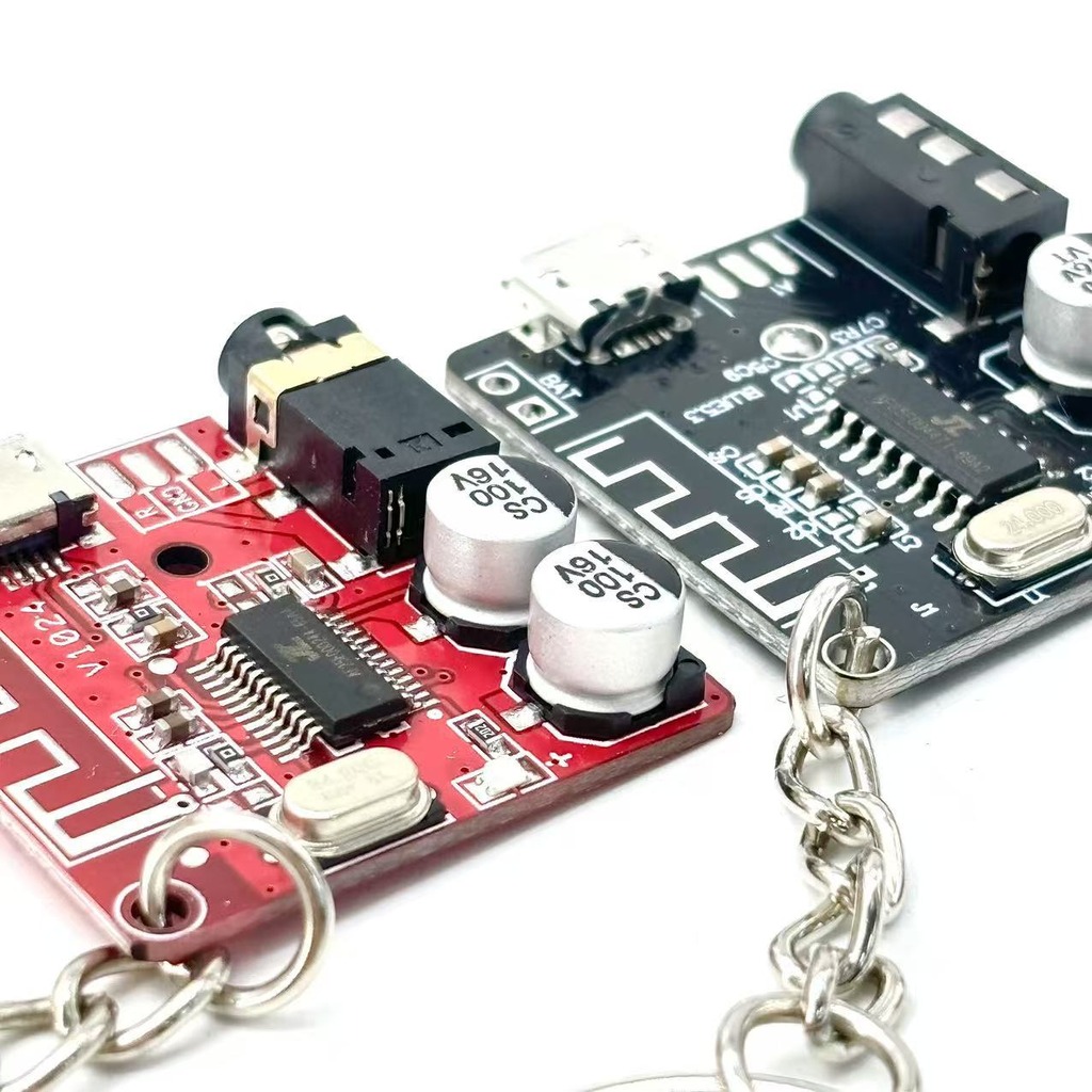 سلسلة مفاتيح بتصميم لوحة دوائر - مراجعة Tech Accessories Key وسعره