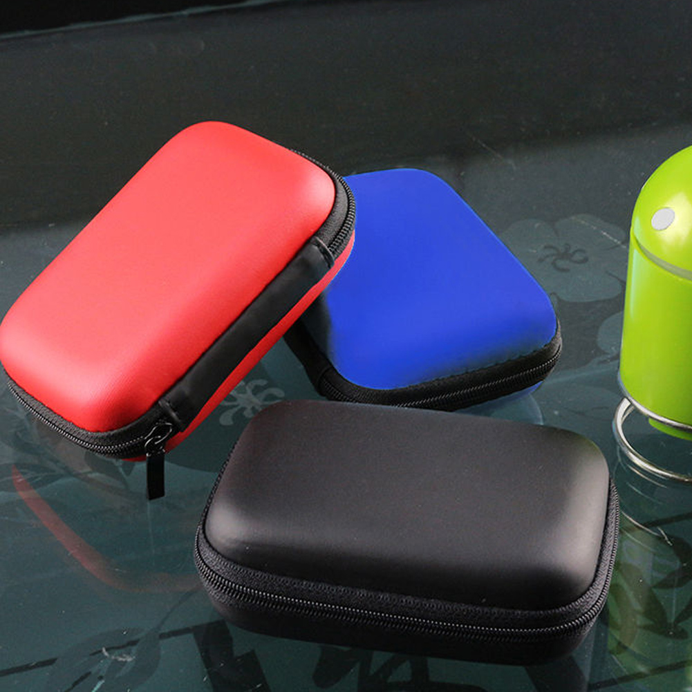 حقيبة حمل صلبة من مادة إي في إ - مراجعة Tech Accessories Hard Case وسعره